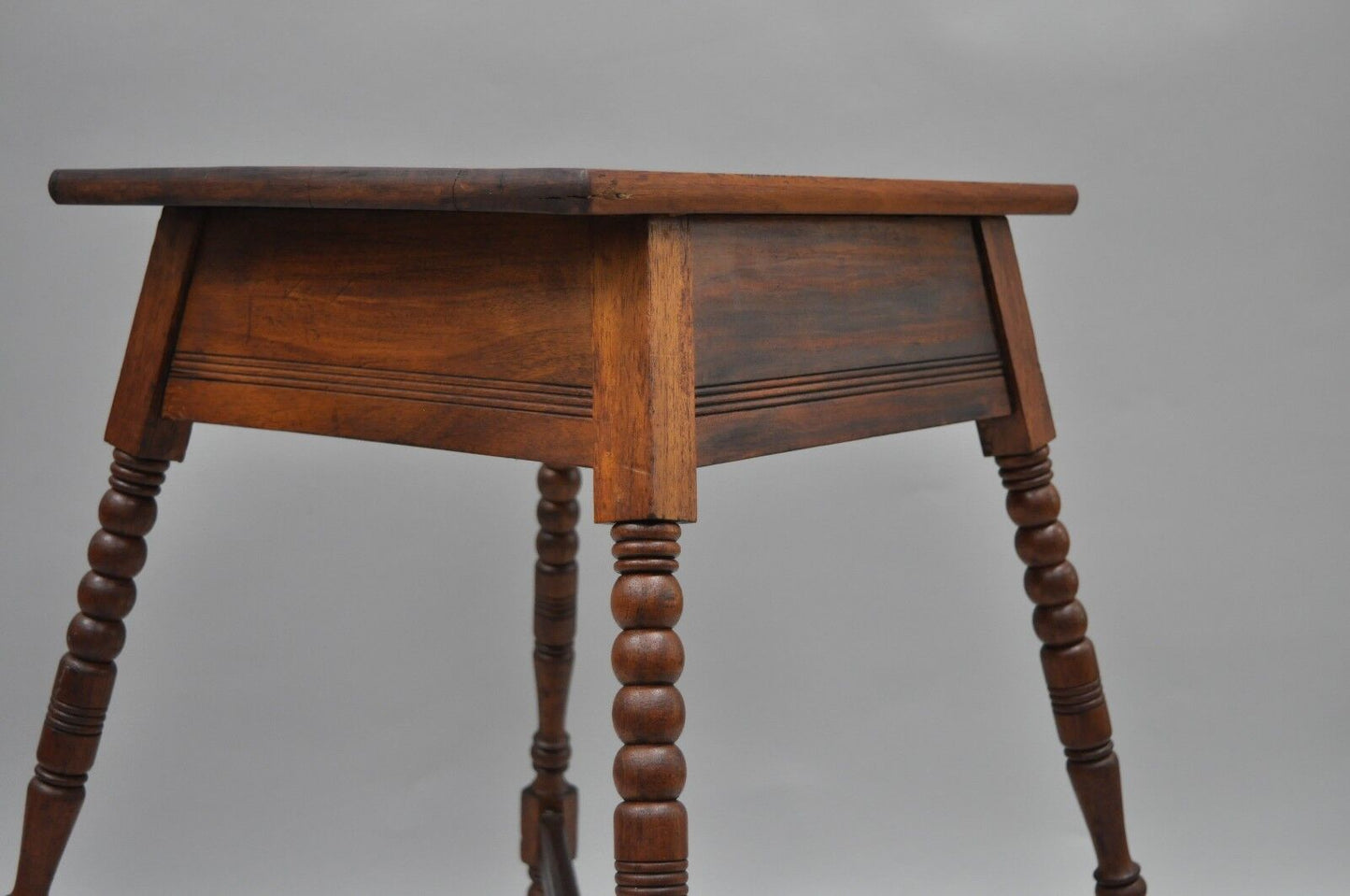 Antique Eastlake Victorian Turn Carved Spindle Leg Walnut Plant Stand Fern Table