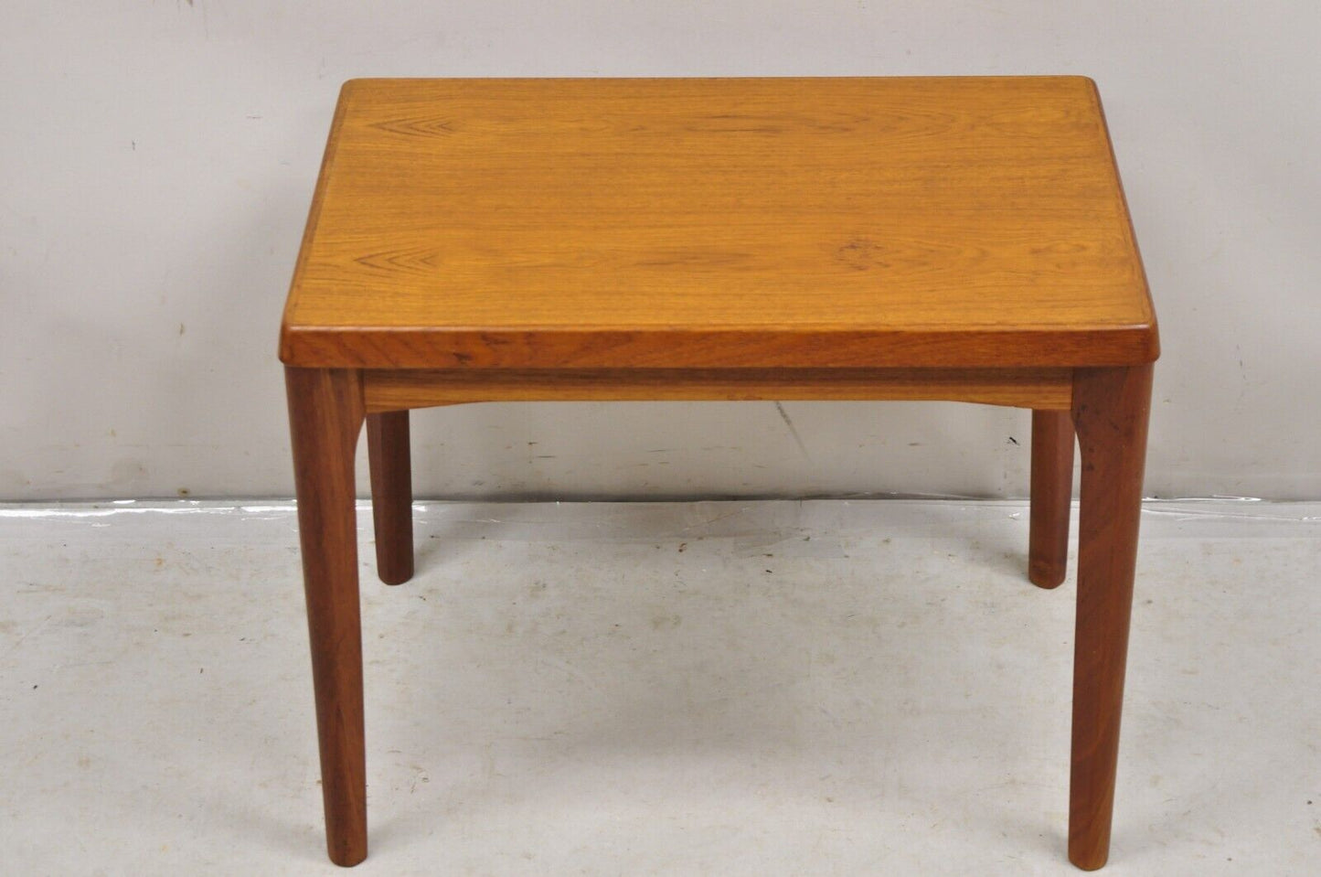 Vejle Stole Møbelfabrik Mid Century Danish Modern Teak Wood Side End Table