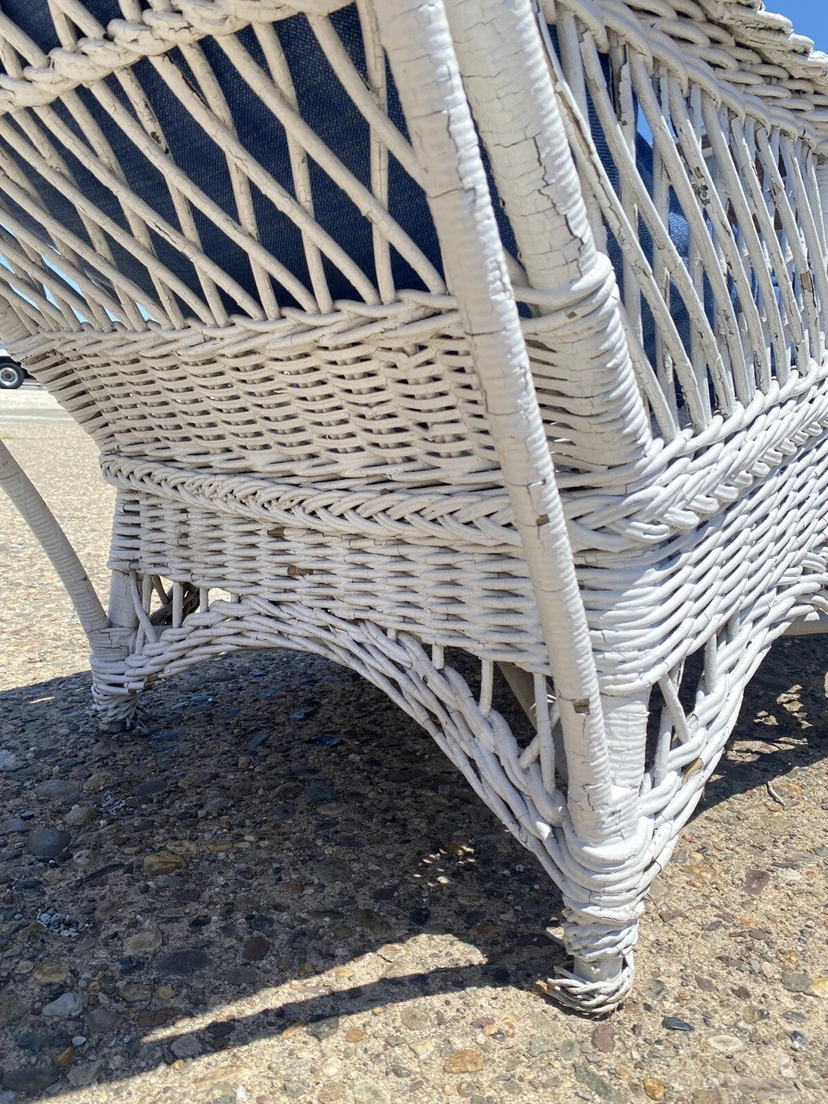 Antique American Victorian White Wicker Sunroom Chaise Lounge Arm Chair Sofa