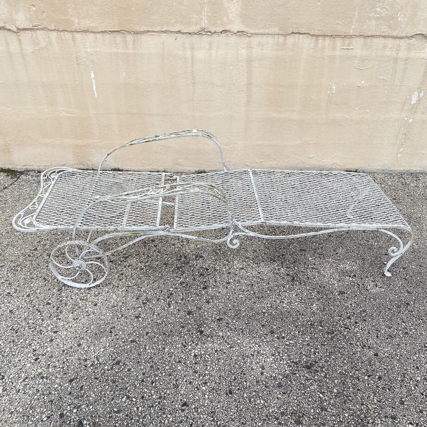 Vintage French Art Nouveau Wrought Iron Adjustable Garden Patio Chaise Lounge