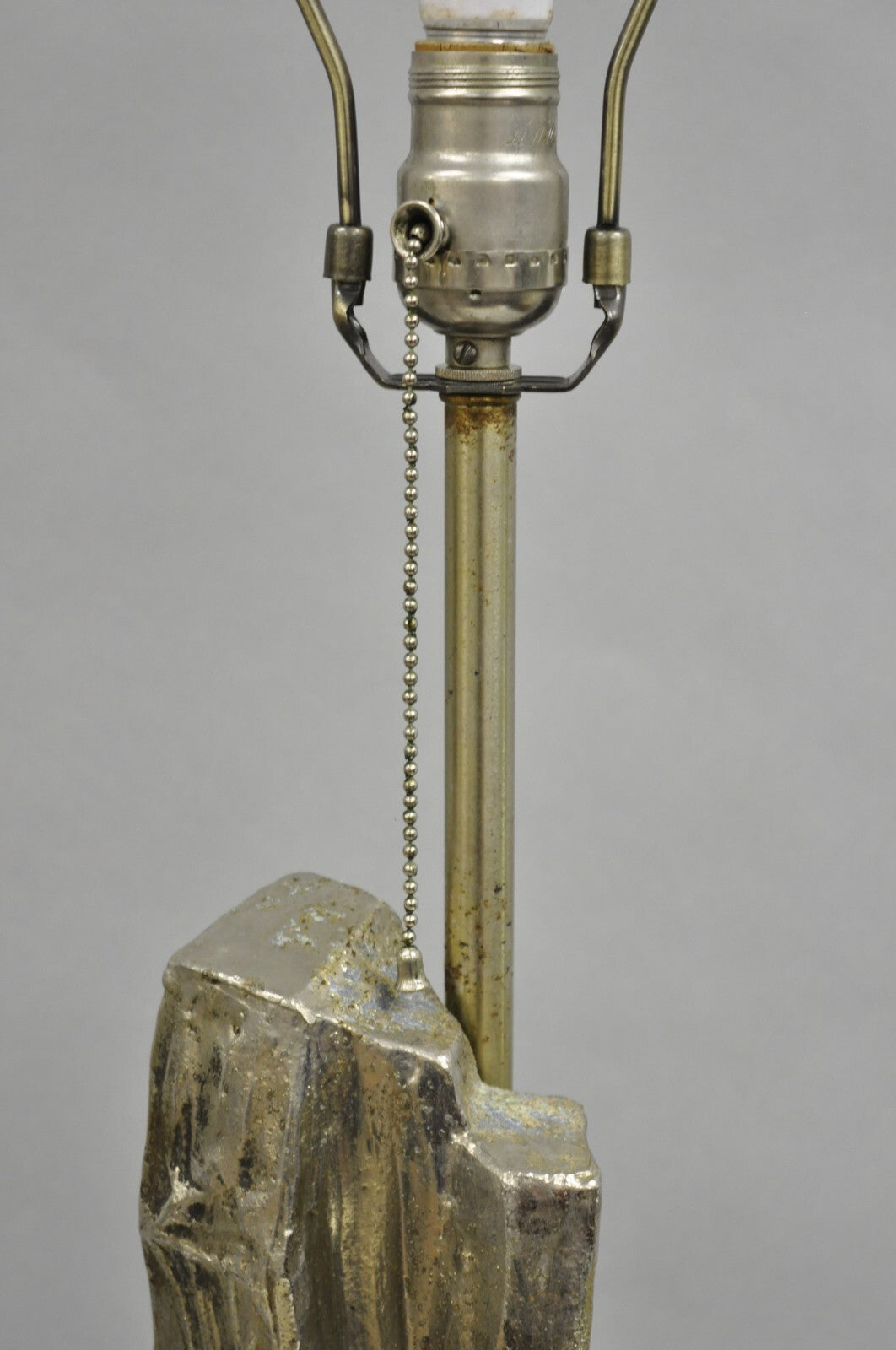 Vintage Richard Barr for Laurel Brutalist Mid Century Modern Metal Table Lamp