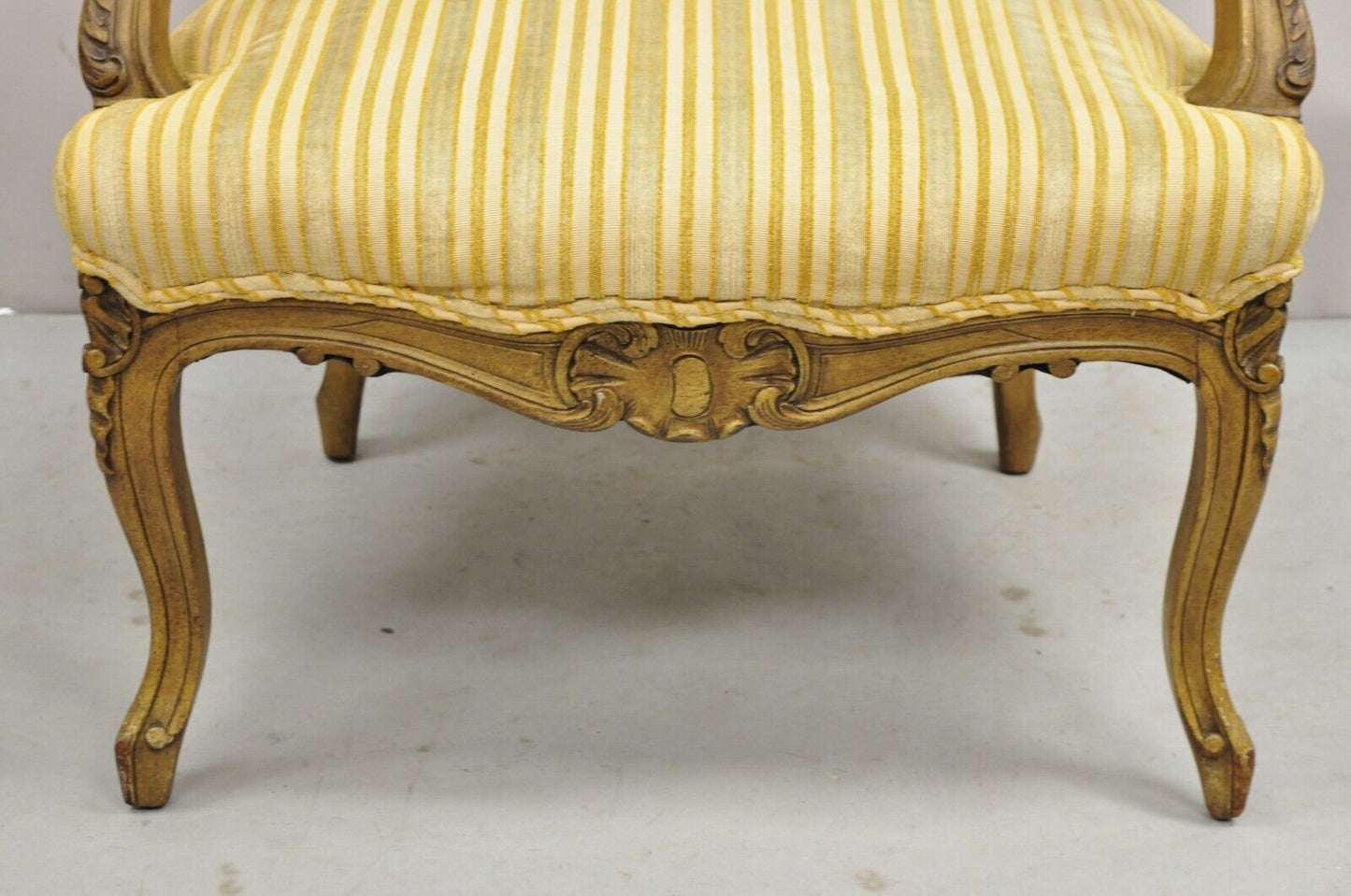 Vintage French Louis XV Style Carved Walnut Fauteuil Parlor Lounge Arm Chair