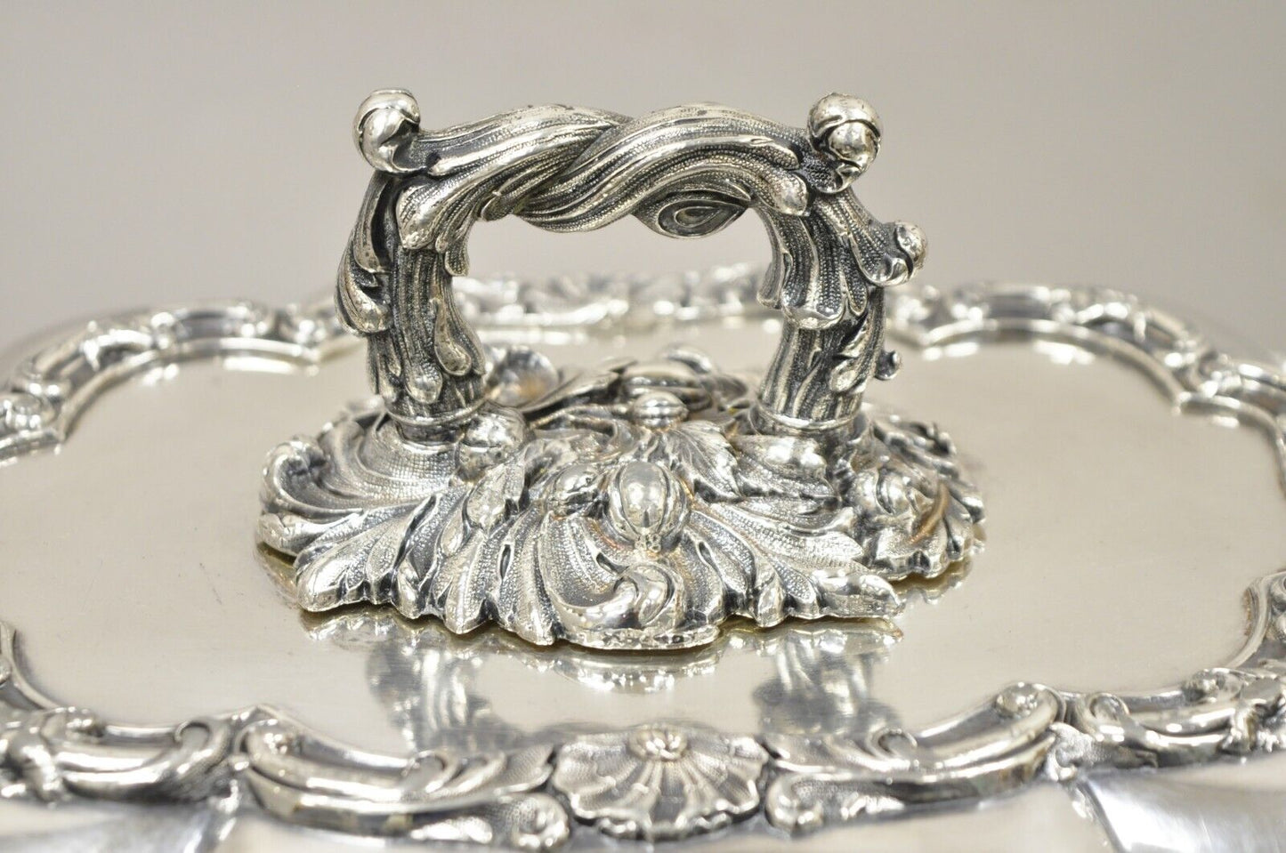 Georgian English Sheffield Ornate Scalloped Lidded Serving Dish Food Warmer