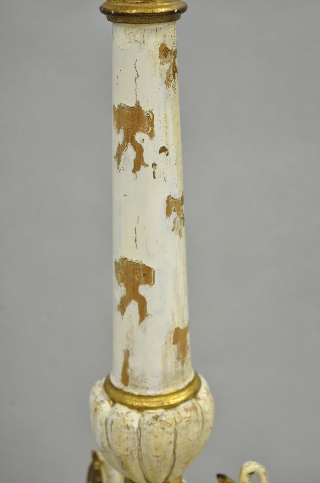 Antique Italian Hollywood Regency Cream Gold Giltwood Column Table Lamp w/ Swans