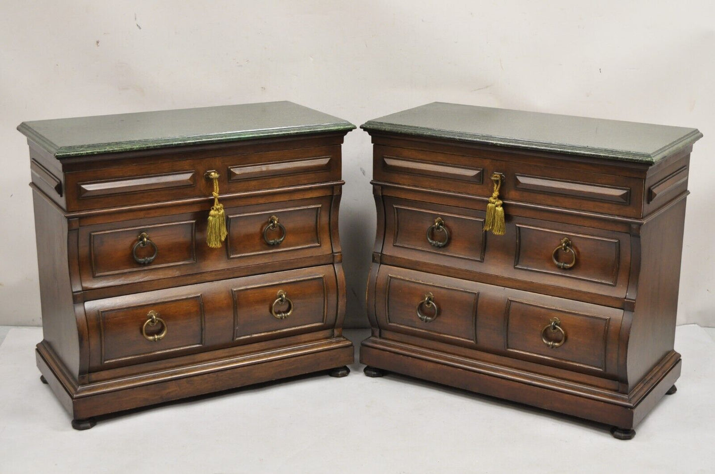 Thomasville Italian Regency Serpentine Green Faux Marble Commode Nightstand Pair