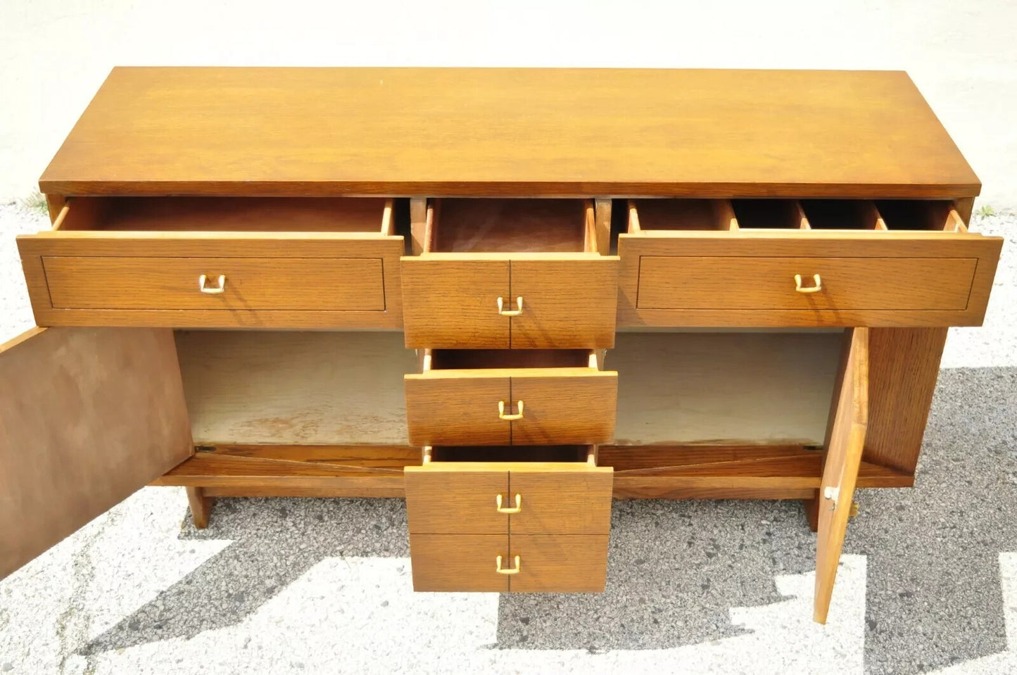 Raymond Loewy Mengel Mid Century Modern Sculpted Oak Buffet Sideboard Credenza