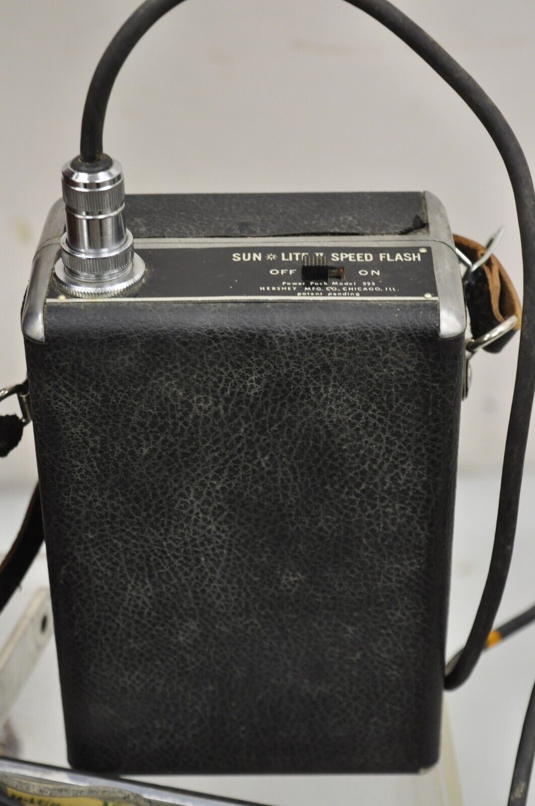 Vintage Sun Lite II Speed Flash and Portable Battery Pack in Brown Leather Case