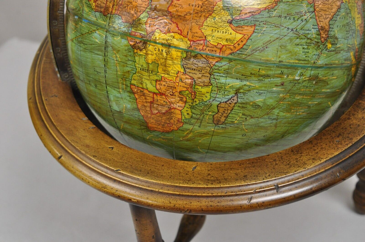 Vintage George F Cram French Country Provincial Small Globe Table Lamp