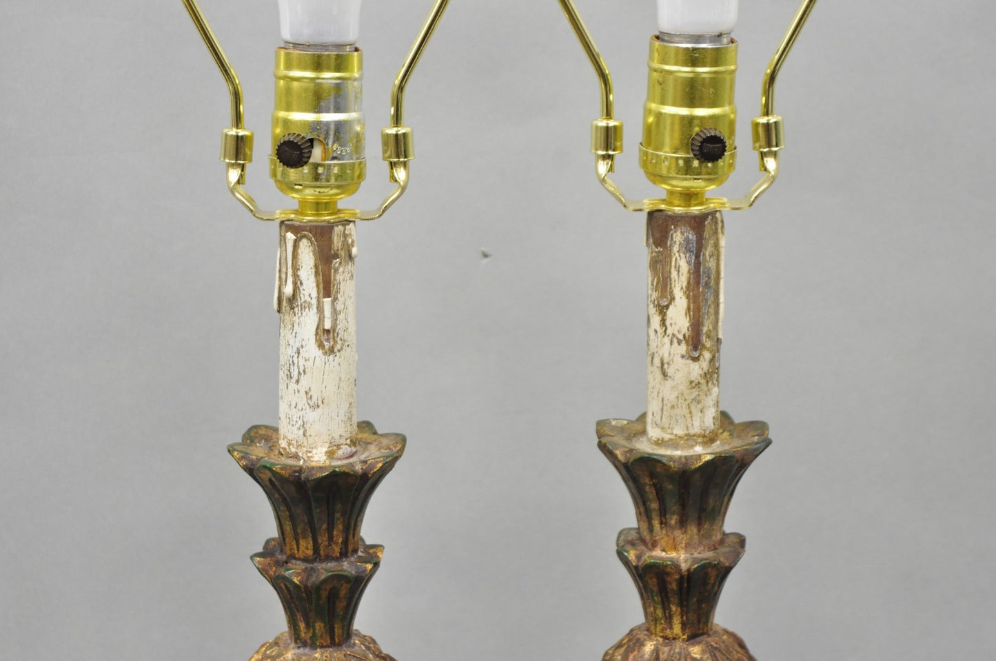 Vintage Italian Hollywood Regency Carved Gold Giltwood Pineapple Table Lamp Pair