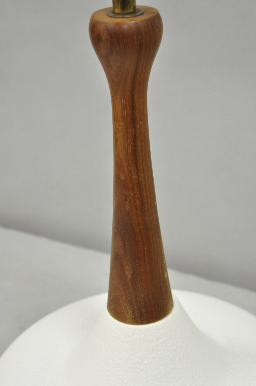 Vintage Mid Century Modern Atomic Era Teak Wood White Ceramic Pottery Table Lamp