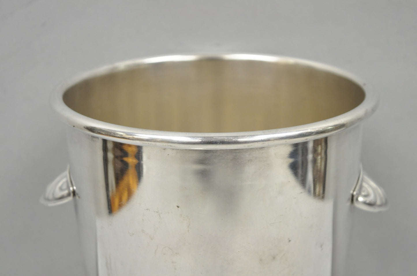 Oneida Mid Century Modern "Bullet" Silver Plated Champagne Chiller Ice Bucket