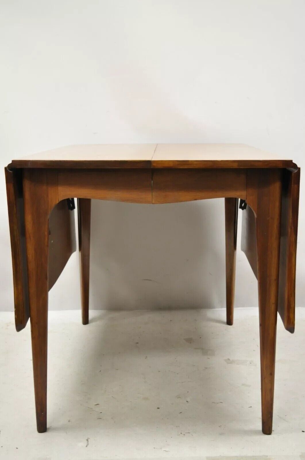 Vintage Drexel Dateline John Van Koert Mahogany Extension Dropleaf Dining Table