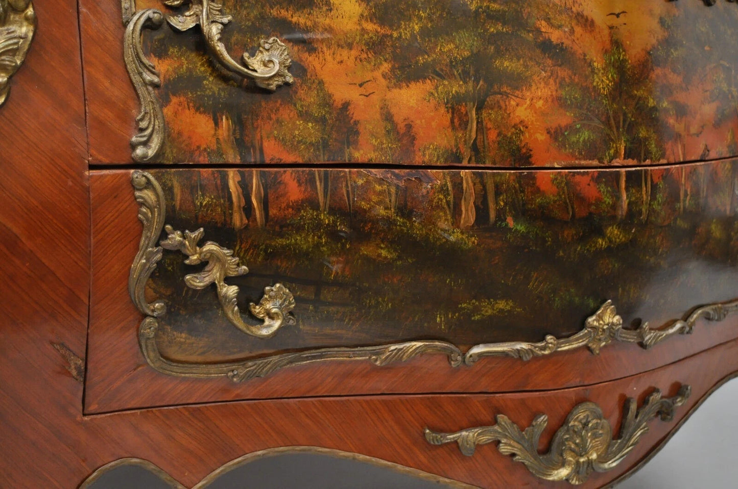 French Louis XV Style Reproduction Bombe Curio China Cabinet Vitrine with Bronze