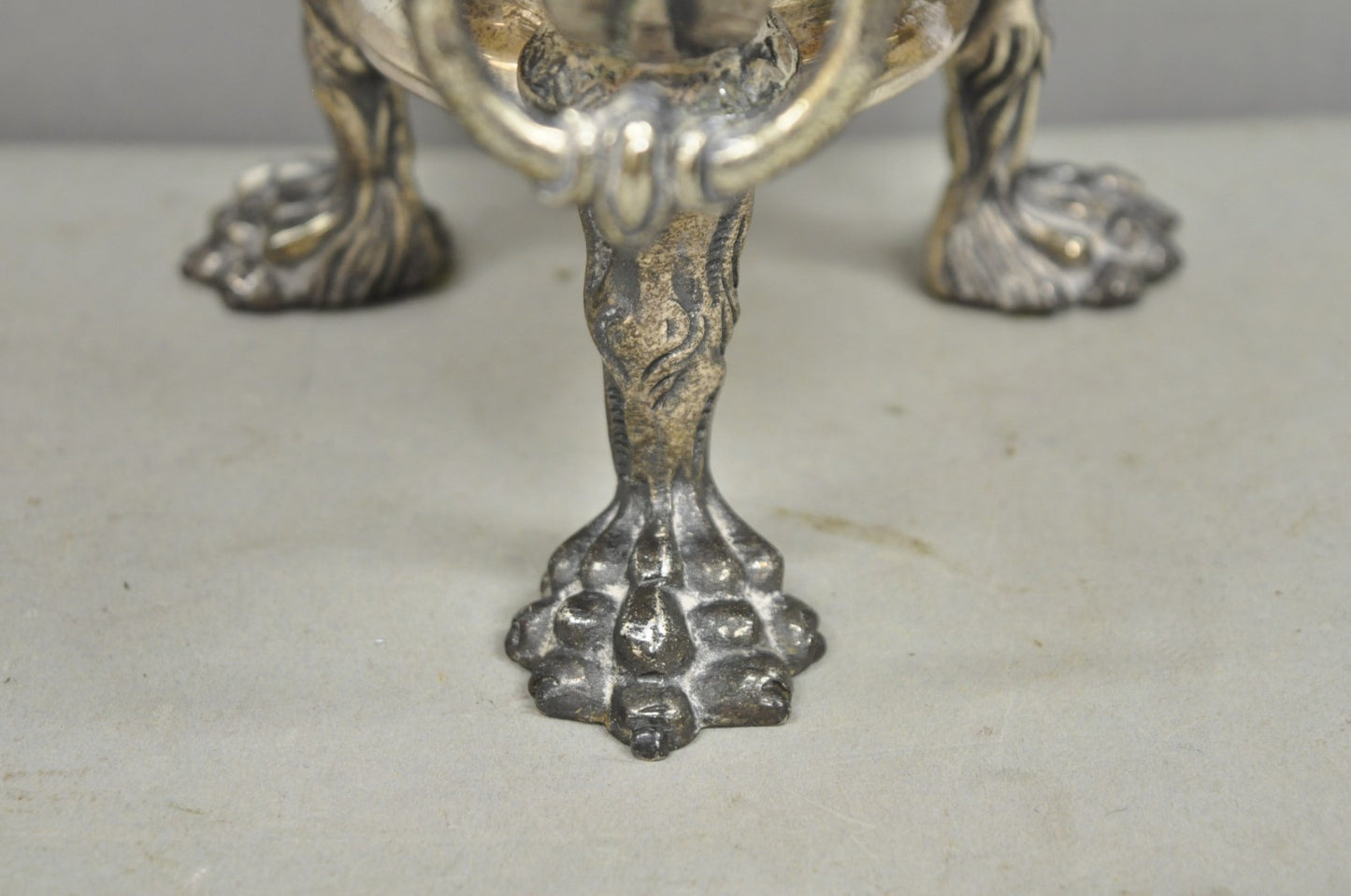 Antique English Regency Silver Plated Converted Oil Lamp Lion Mounted Table Lamp