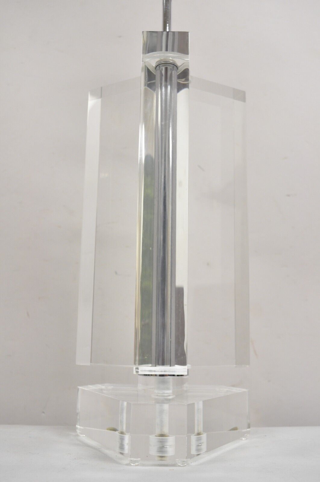 Vintage Mid Century Modern Les Prismatiques Triple Lucite "Trefoil" Table Lamp