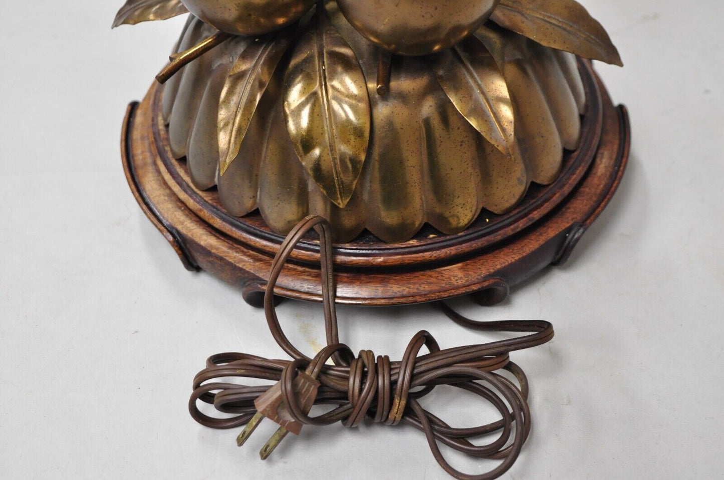 Vintage Chinese Bronze Fruit & Lotus Vine Leaf Chinoiserie Table Lamp