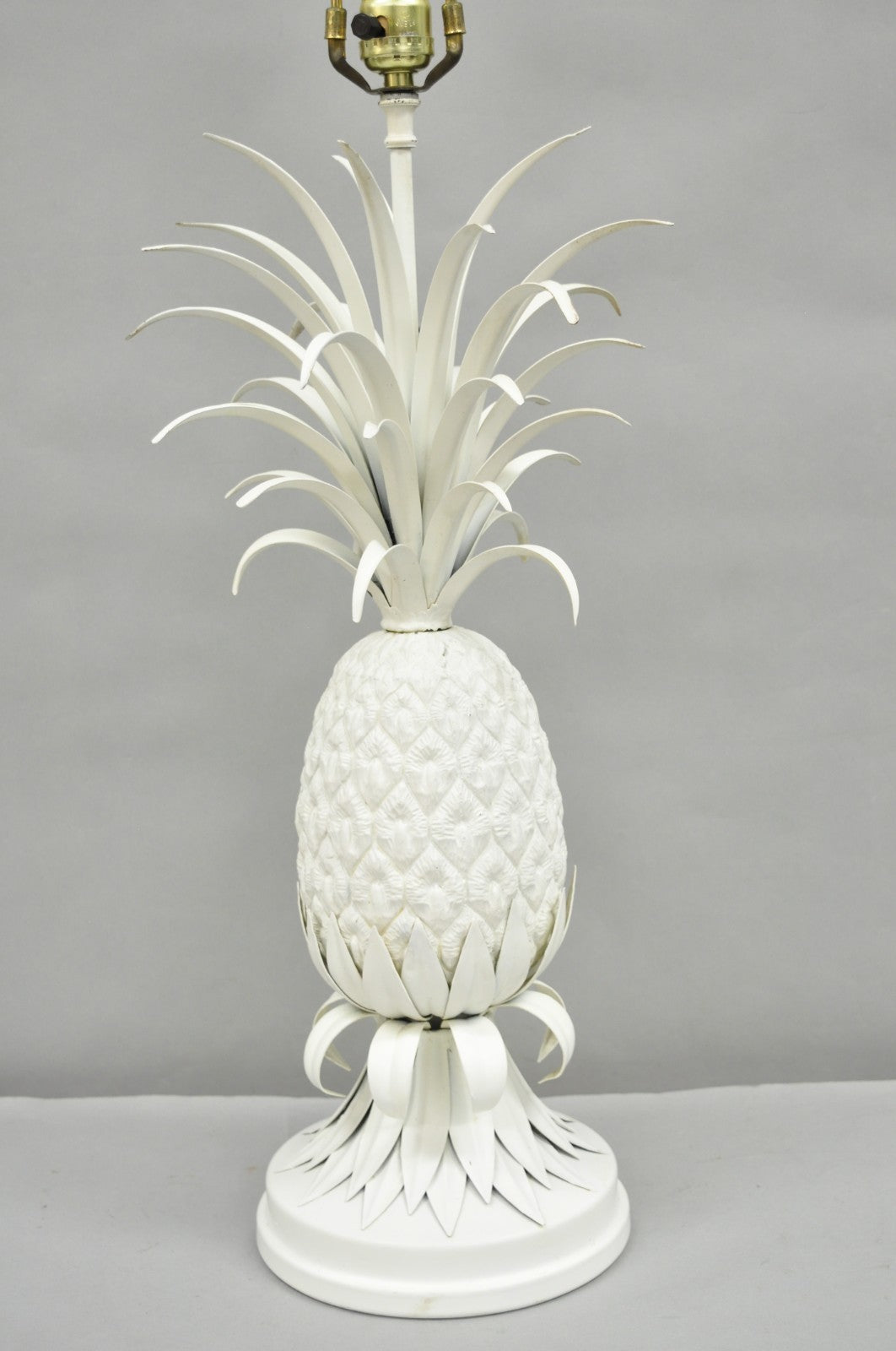 Vintage Italian Hollywood Regency White Tole Metal Figural Pineapple Table Lamp