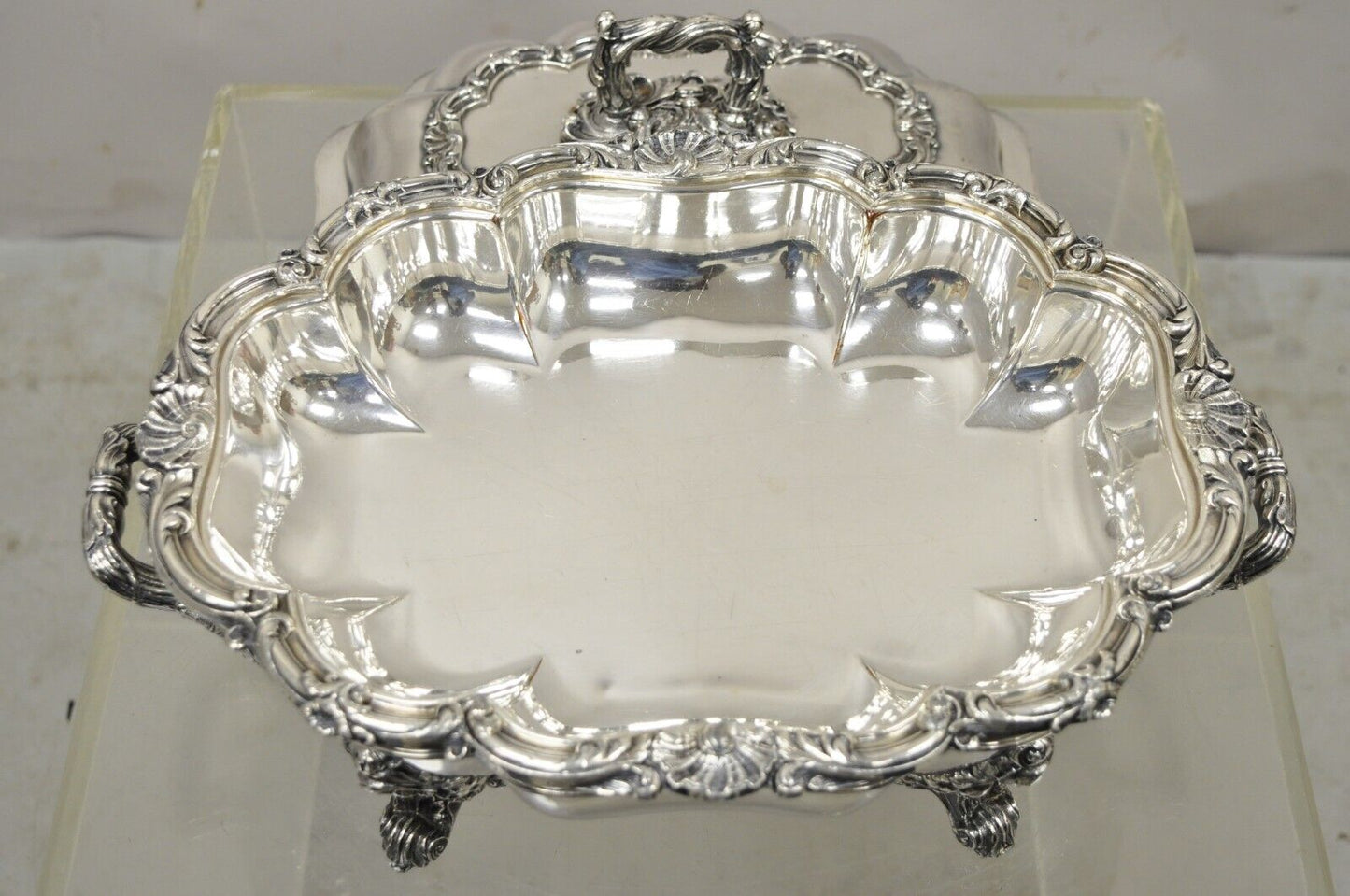 Georgian English Sheffield Ornate Scalloped Lidded Serving Dish Food Warmer