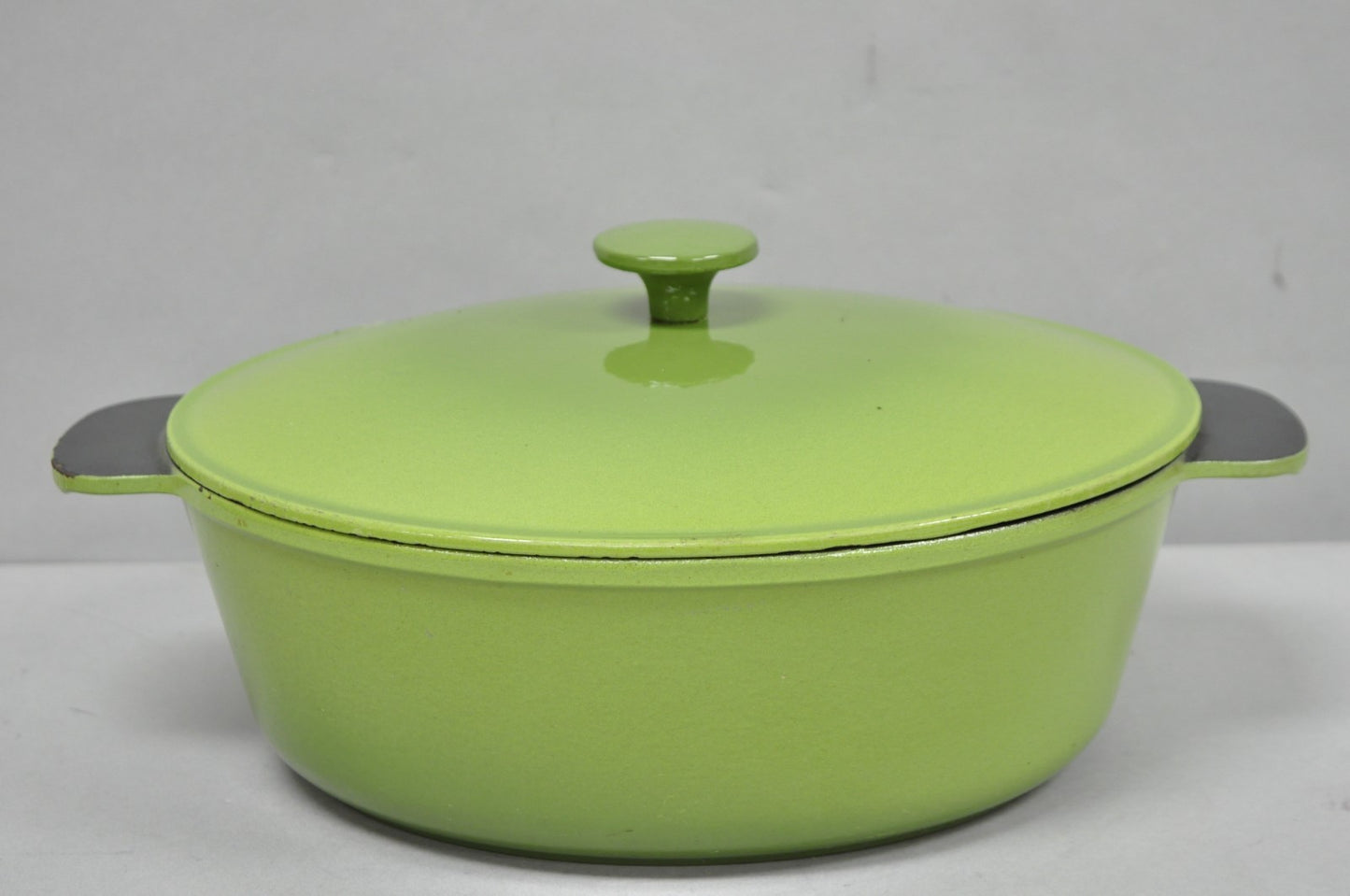 Vintage Cast Iron Dutch Oven Made in France 20538 Green Casserole Pot w/ Lid