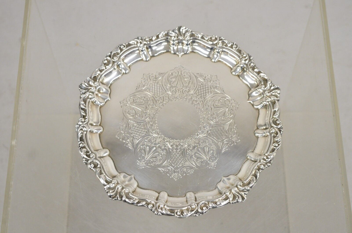 Vintage English Sheffield Silver Plated 10" Round Serving Platter Tray
