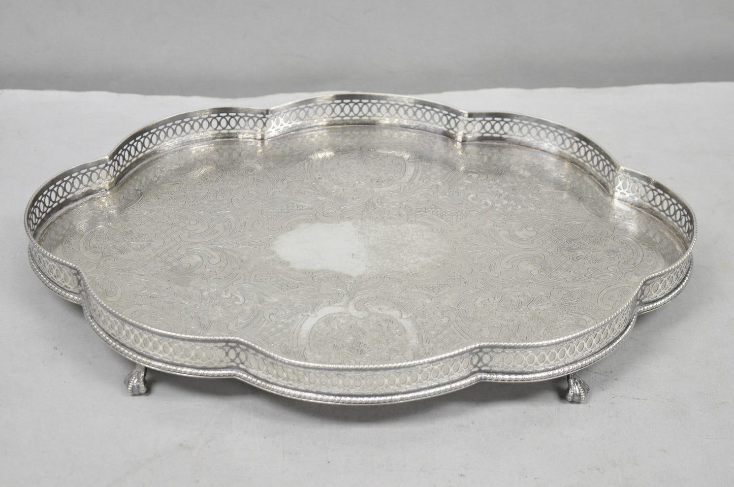 Sheffield England Chippendale Silver Plated Scalloped Serving Platter Bar Tray