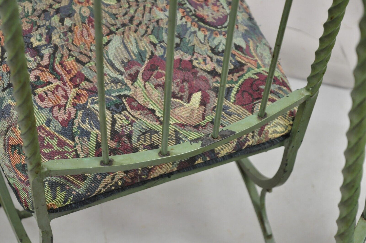 Vintage Gothic Hollywood Regency Style Green Wrought Iron Dining Chair Single