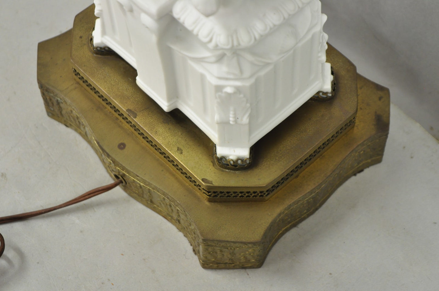 Antique French Parian Bisque Porcelain White Double Cherub & Shell Table Lamp
