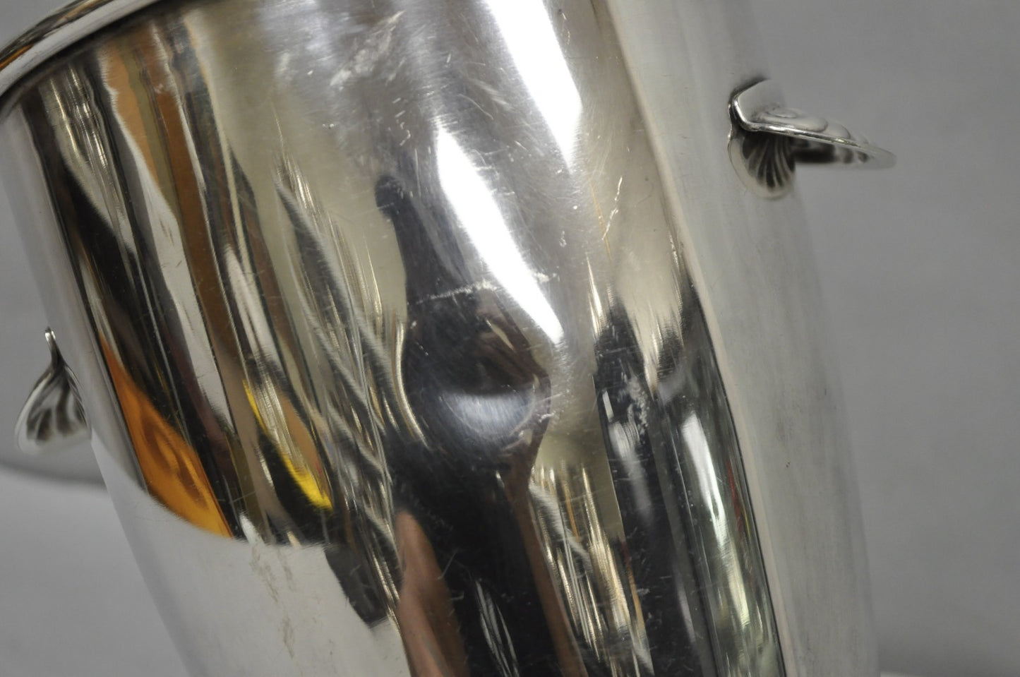 Oneida Mid Century Modern "Bullet" Silver Plated Champagne Chiller Ice Bucket