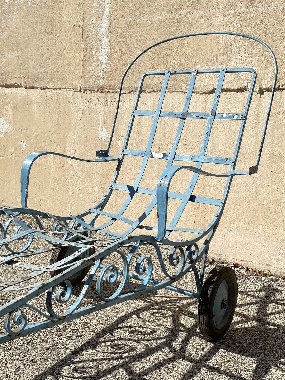 Vintage Salterini Art Nouveau Scrolling Wrought Iron Garden Patio Chaise Lounge