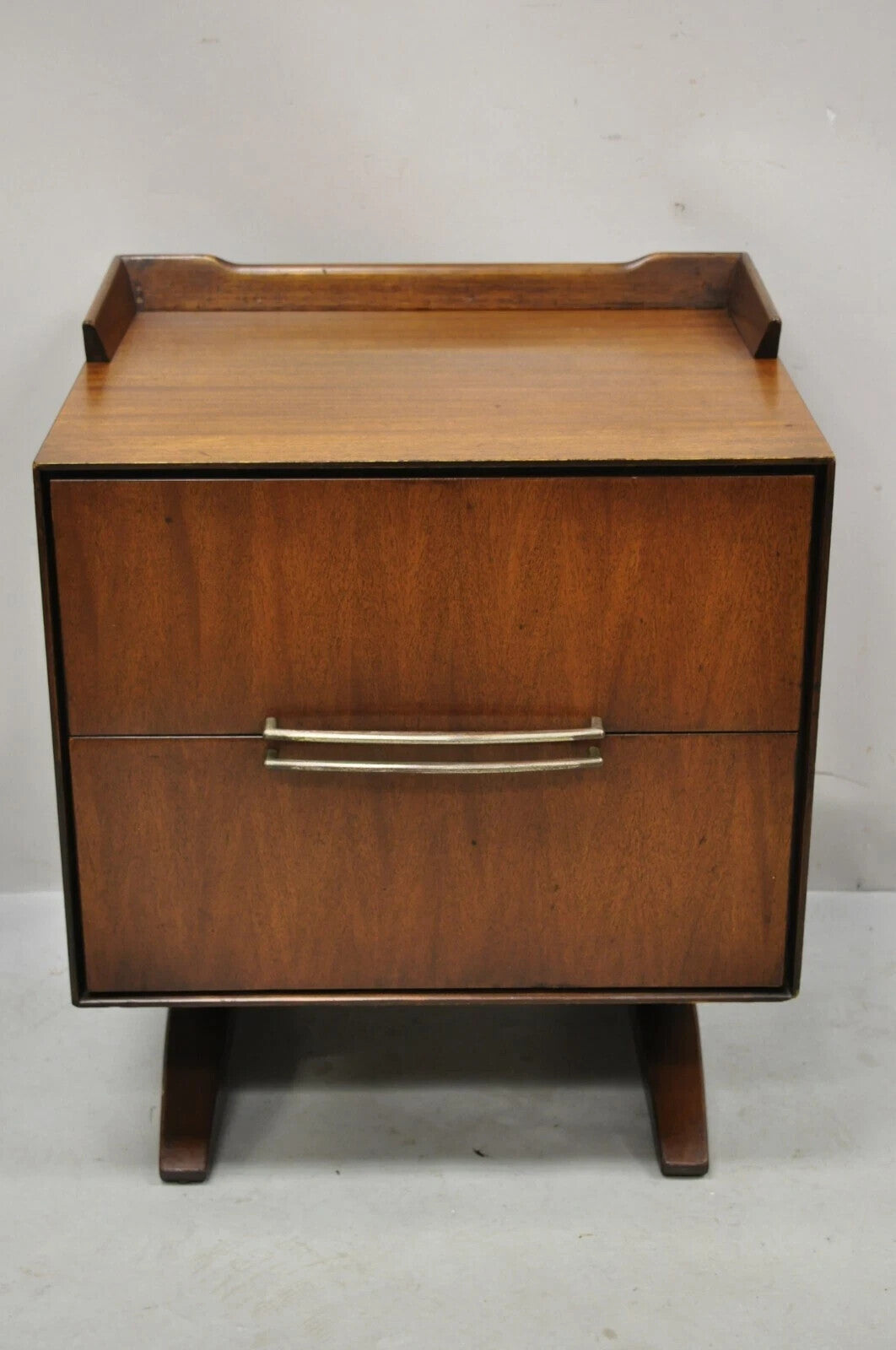 Vintage Mid Century Modern Walnut Double Pedestal Base Nightstand Bedside Table
