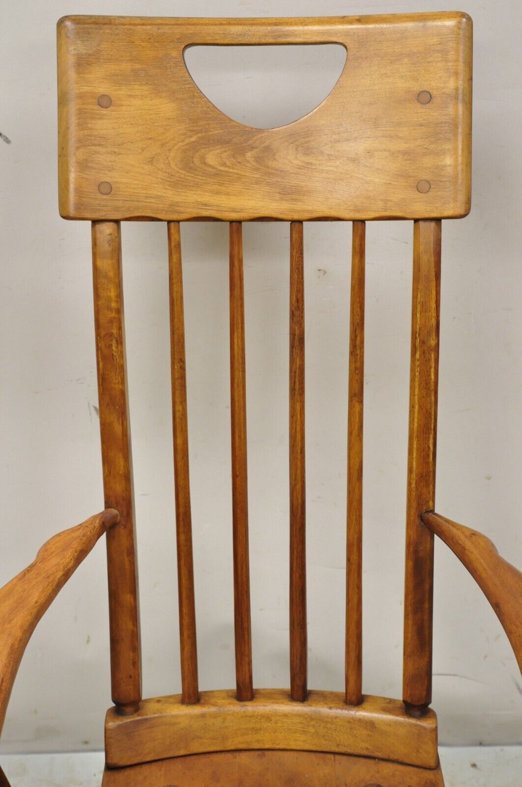 Vintage Sikes Co Maple Wood American Colonial Style Rocker Rocking Chair (B)