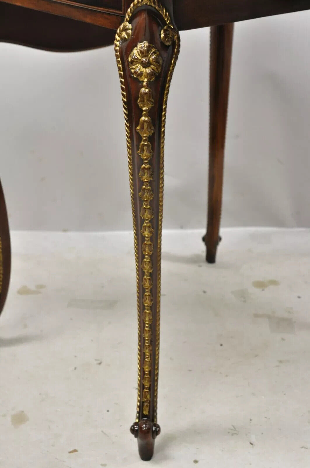 Theodore Alexander Replica English George III Ca. 1775 Pembroke Drop Leaf Table