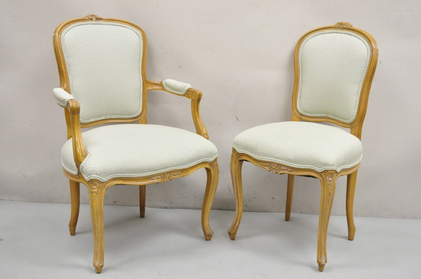 Vintage French Country Louis XV Style Carved Walnut Dining Room Set - 7 Pc Set