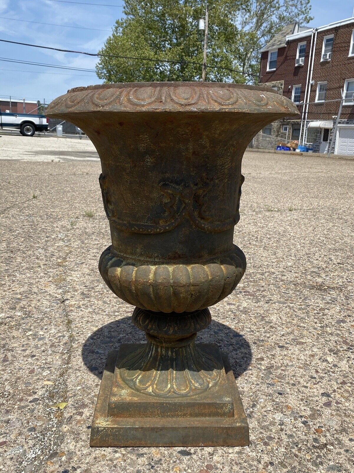 Cast Iron 31" French Style Round Garden Campana Urn Outdoor Planter Pot