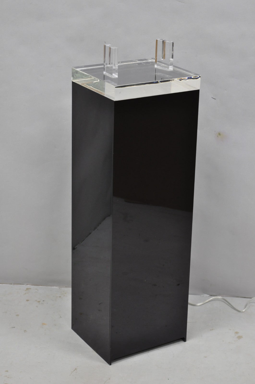 Vintage Mid Century Modern Clear Lucite & Black Acrylic Lighted Pedestal Stand