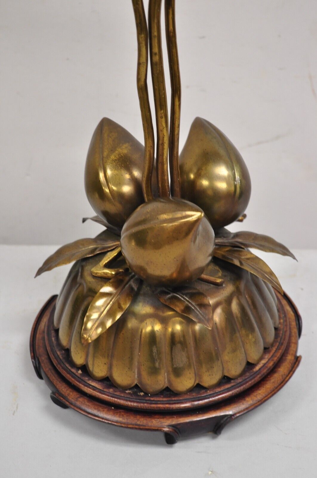 Vintage Chinese Bronze Fruit & Lotus Vine Leaf Chinoiserie Table Lamp