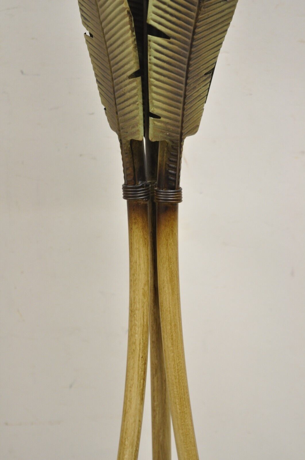 Vintage Hollywood Regency Metal Bamboo Palm Leaf Tropical Floor Lamp