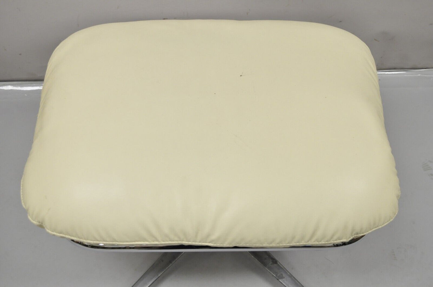 Vintage Directional Mid Century Modern Tubular Aluminum Base Swivel Ottoman