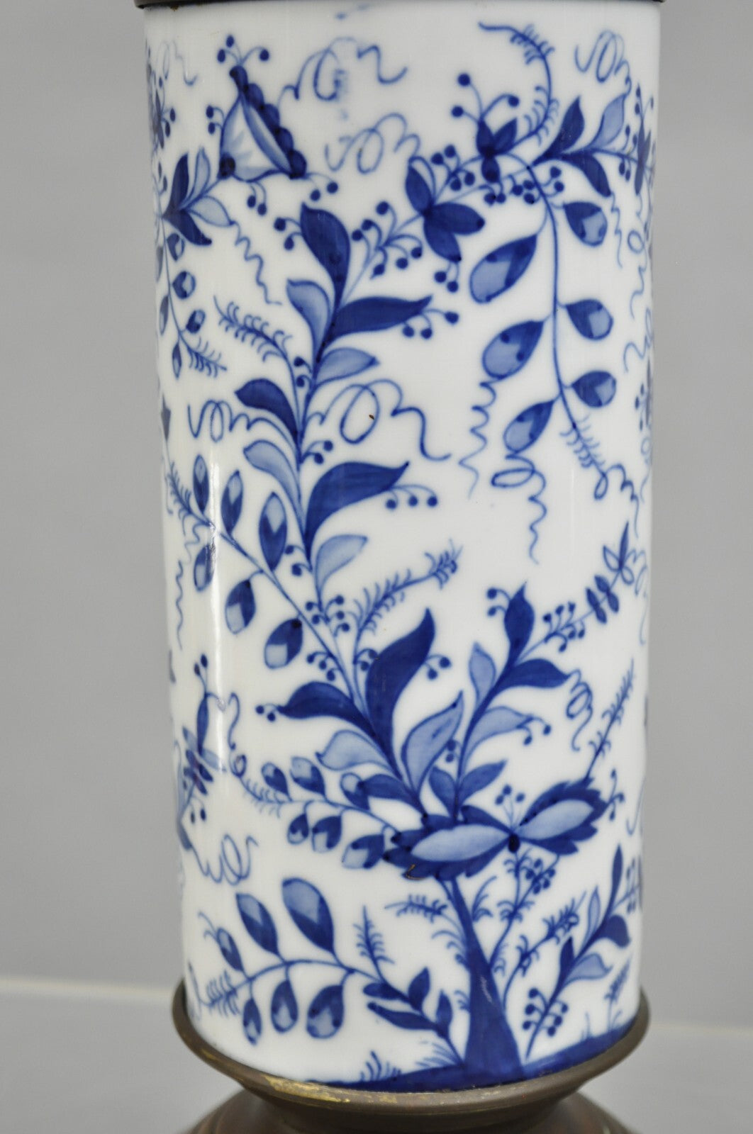 Antique Chinoiserie Blue and White Porcelain Jardiniere Bird & Vine Table Lamp