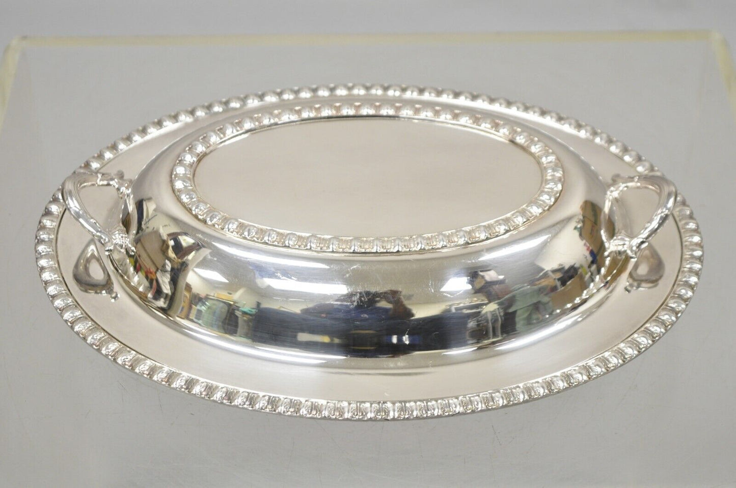 Vintage WM Rogers Fenwick Silver Plated Lidded Vegetable Serving Platter