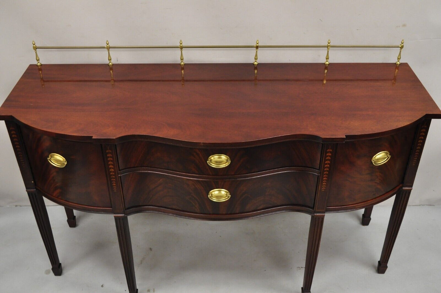 Thomasville Hepplewhite Federal Inlaid Mahogany Brass Gallery Sideboard Buffet