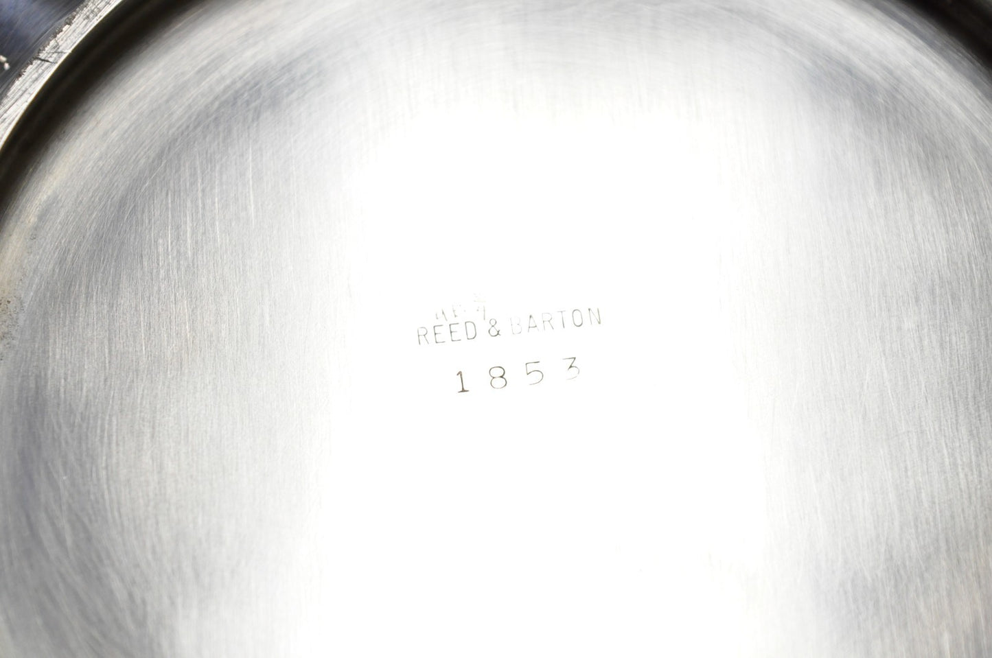 Reed & Barton 1853 Modern Silver Plated Scalloped 14" Round Dish Serving Platter