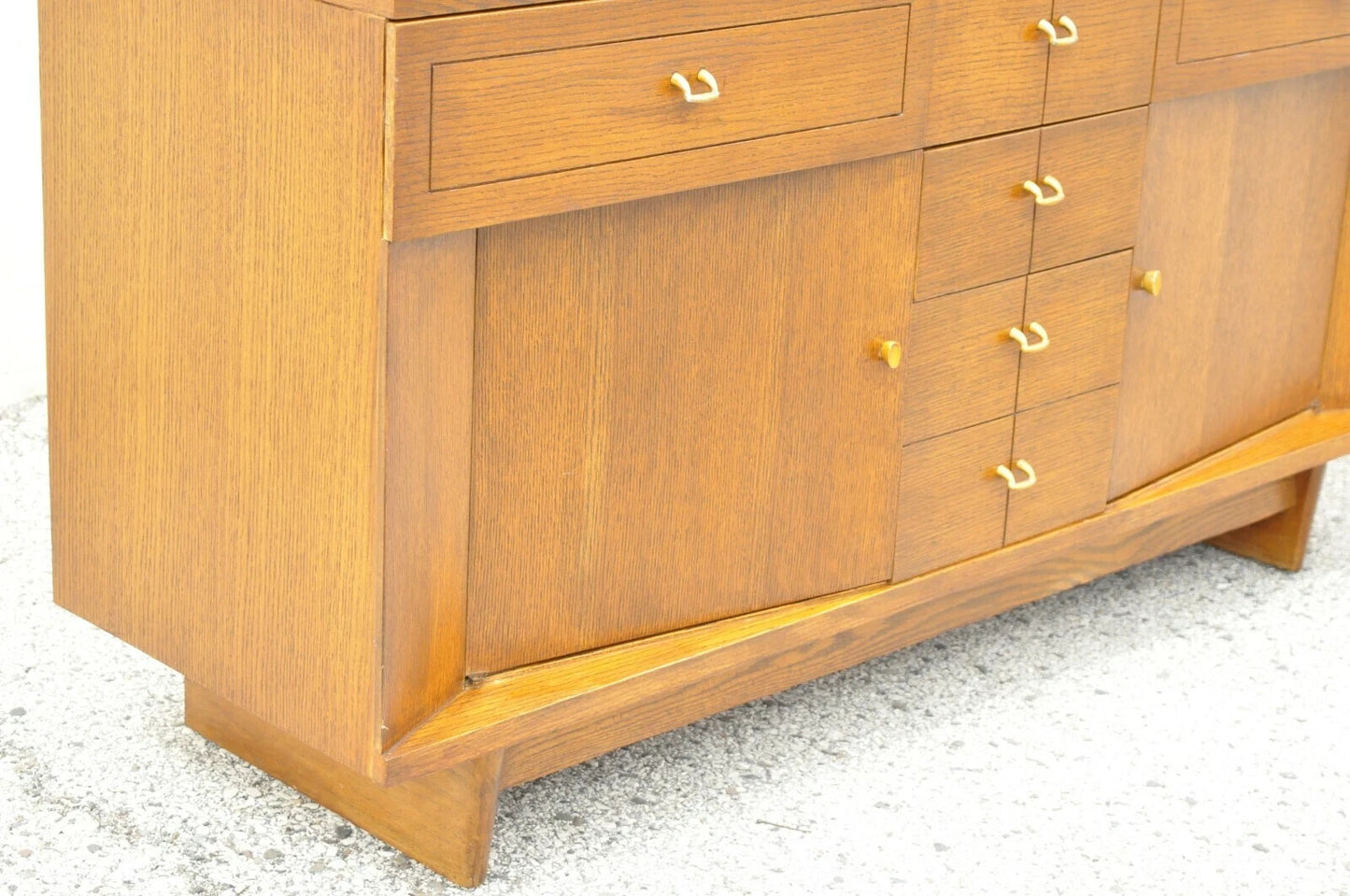 Raymond Loewy Mengel Mid Century Modern Sculpted Oak Buffet Sideboard Credenza