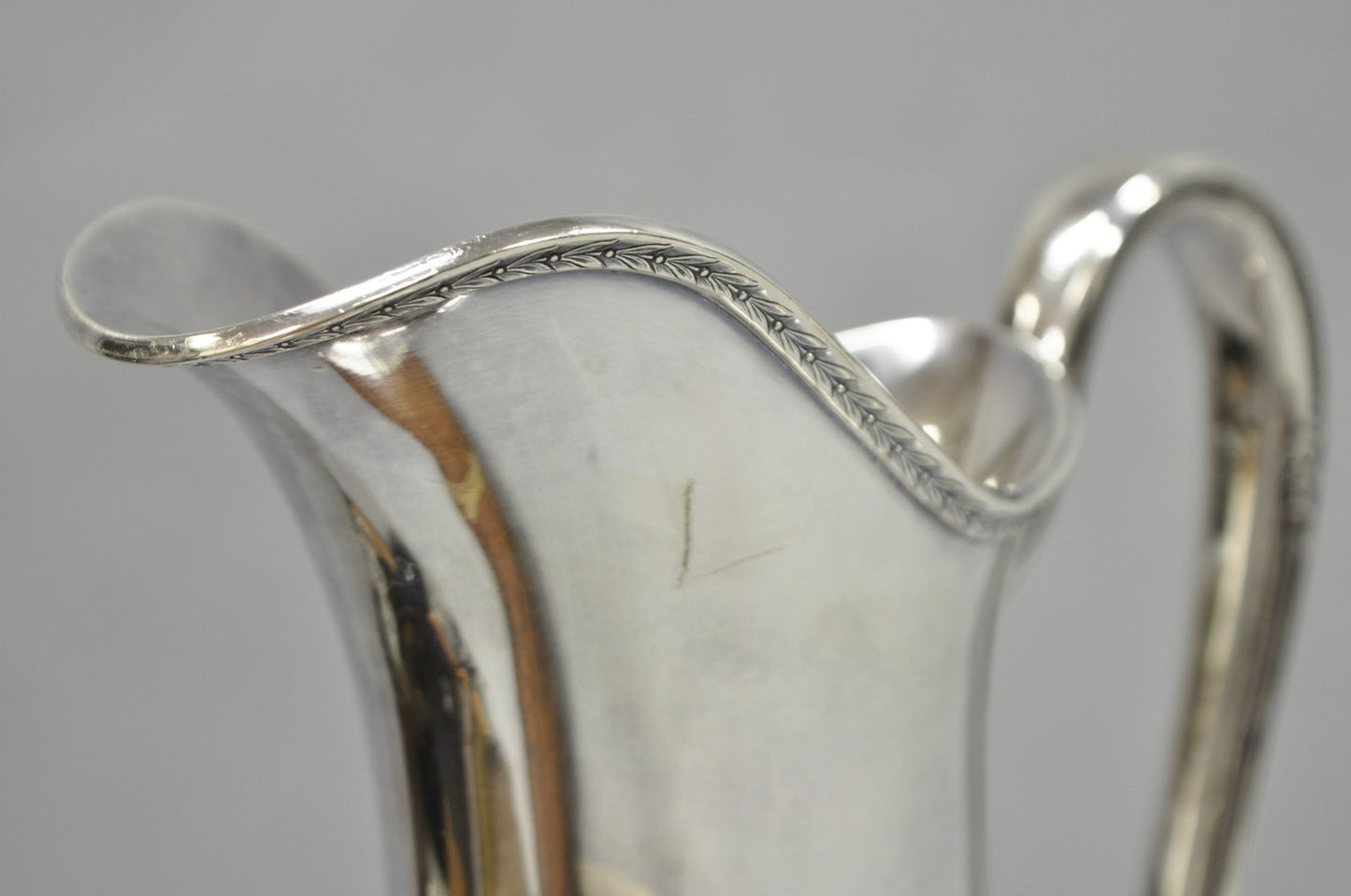 Vintage 1847 Rogers Bros. Silver Plated Argosy Victorian Water Pitcher