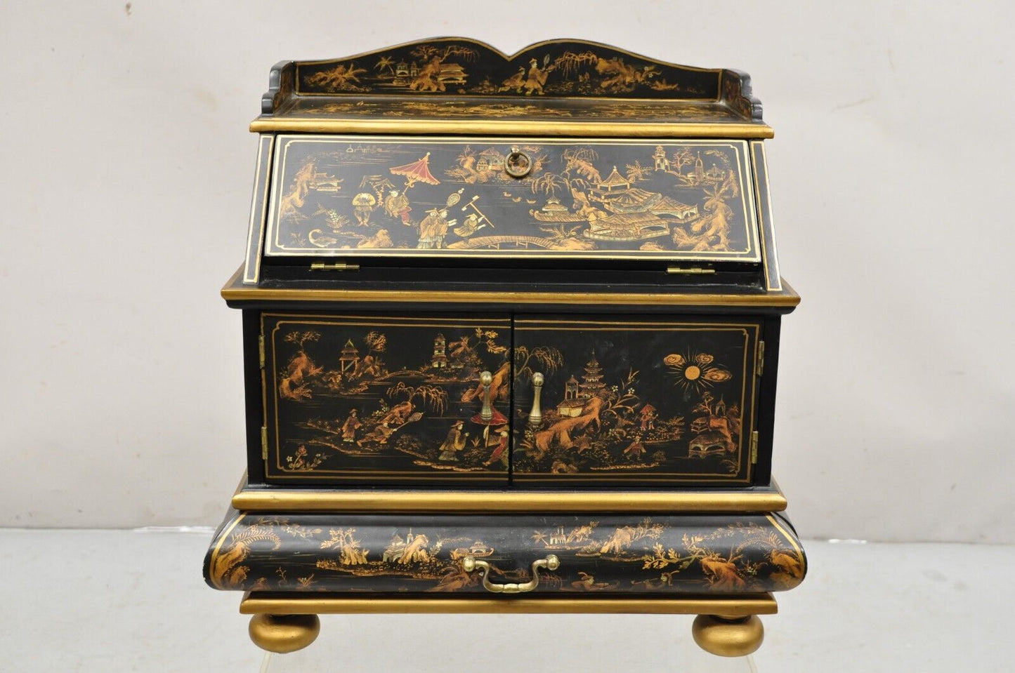 Decorative Chinoiserie Bombe Style Black Lacquer Oriental Jewelry Box
