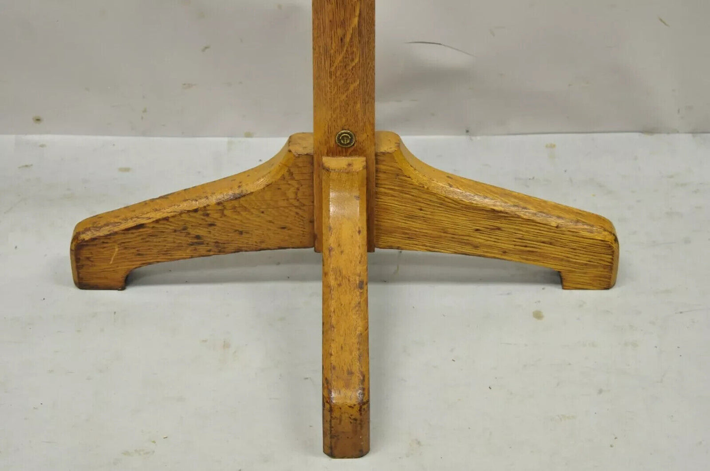 Antique BL Marble Chair Co. Oak Wood Revolving Arts & Crafts Coat Tree Stand