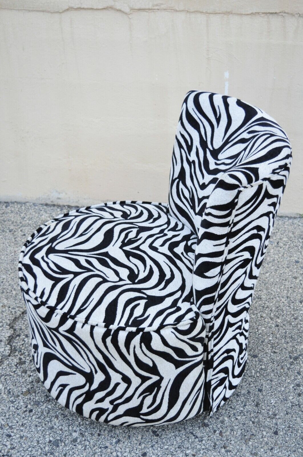 Modern Zebra Pattern Upholstered Round Swivel Club Lounge Chair