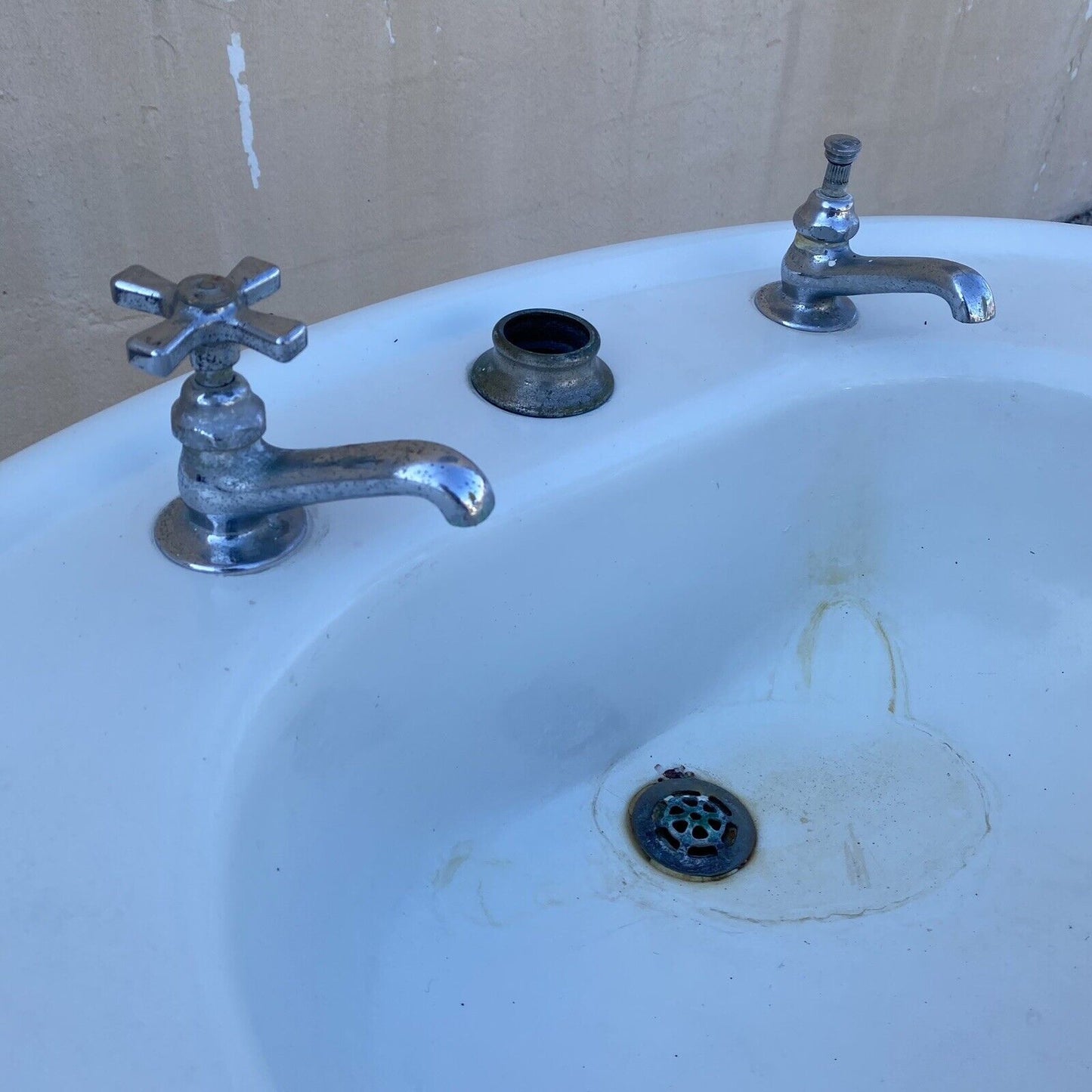 Antique Victorian White Cast Iron Porcelain Enamel Pedestal Bathroom Sink