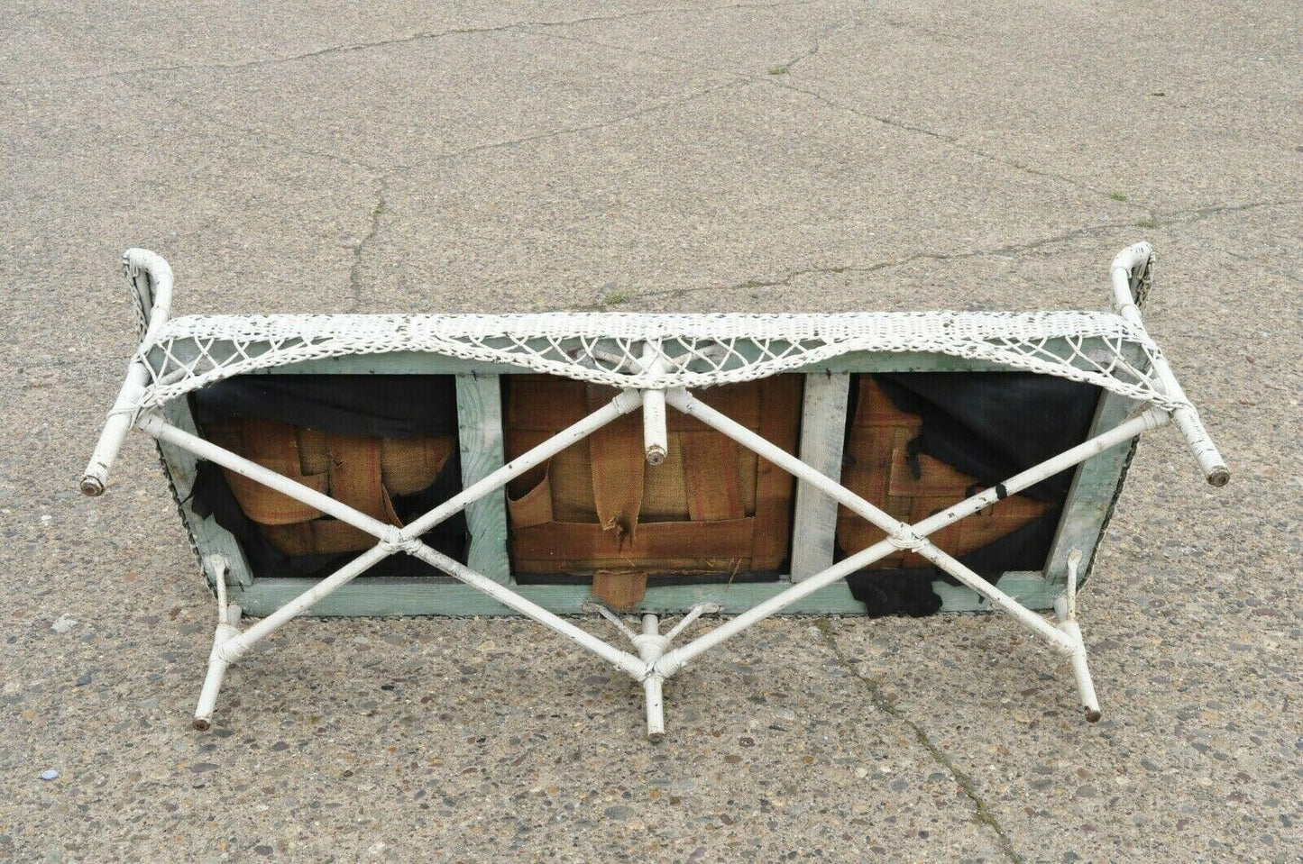 Antique Victorian Wicker Rattan White Painted Sunroom Patio Furniture Sofa