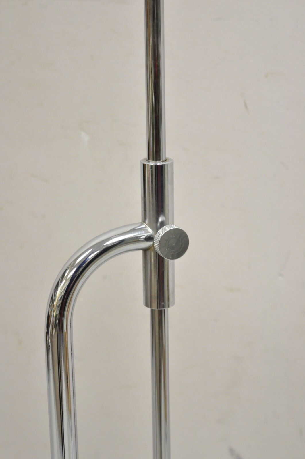 Vintage Mid Century Modern Chrome Modernist Adjustable "Saxophone" Floor Lamp